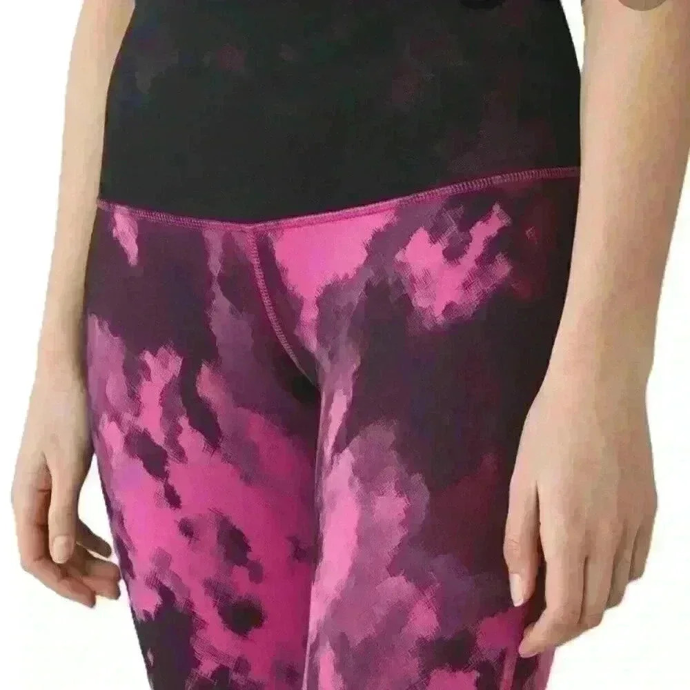 Lululemon Sweaty Endeavor✨Blooming Pixie✨Raspberry/Black Leggings Sz 4 MSRP $128 - Picture 7 of 10